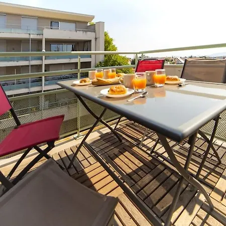 Apartmán Le Monjuzet - Joli T2 Avec Petite Terrasse Confort, Proche Du Centre Clermont-Ferrand